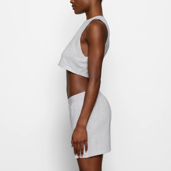 SKIMS BOYFRIEND LOOSE BOXERS LIGHT HEATHER GREY - Picture 7 of 9